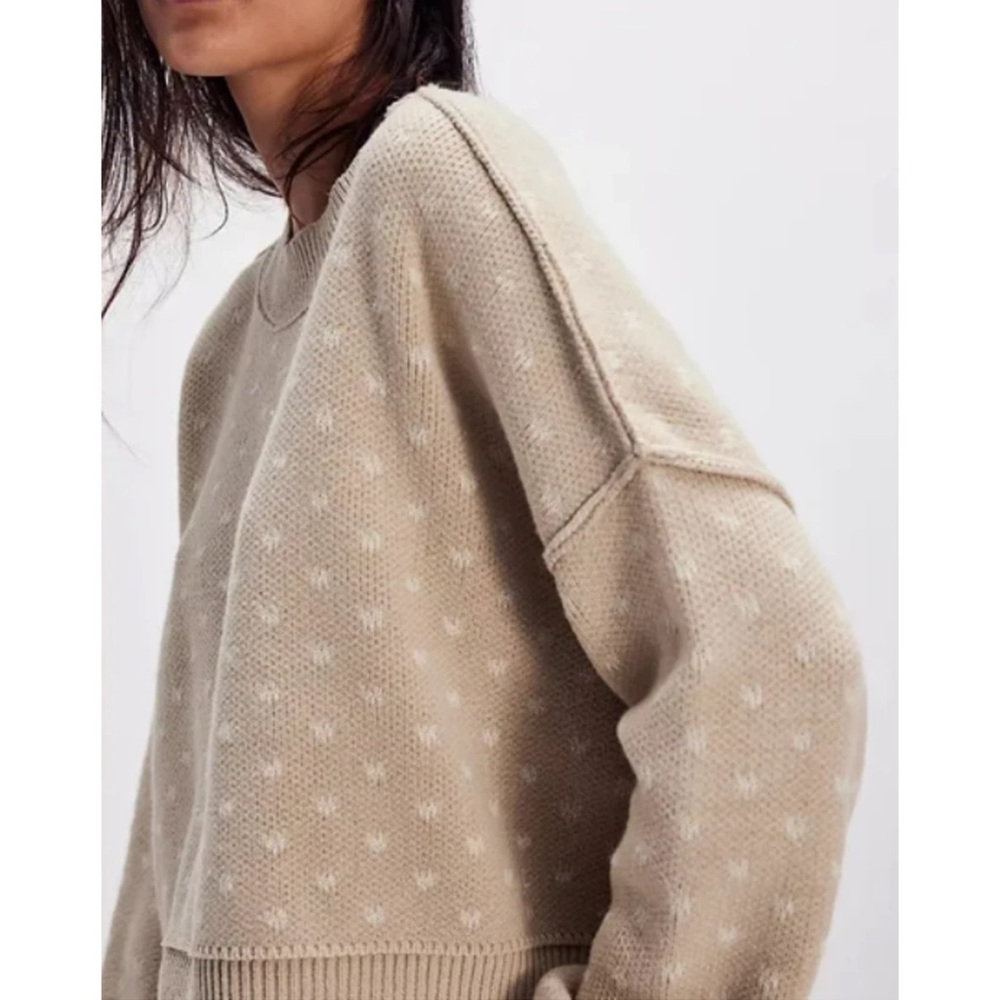 NWT Free People Easy Street Patterned Crop Sweater Hearts Beige Tan - Picture 3 of 11